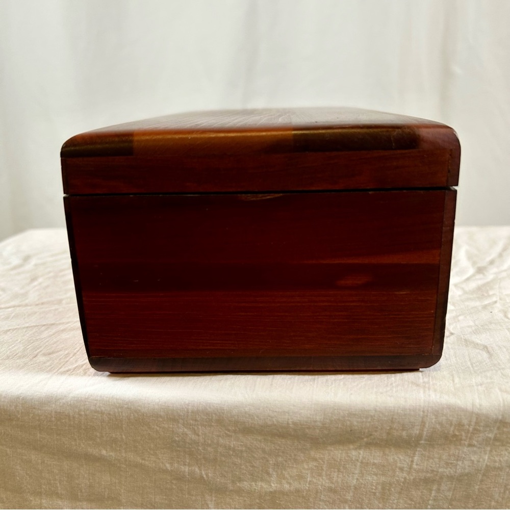 Vintage 1980s Cherry Stained Cedar Box w/ Built in Lock - Picture 5 of 9